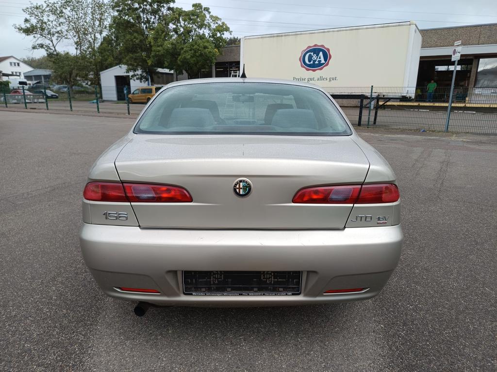 Alfa Romeo 156