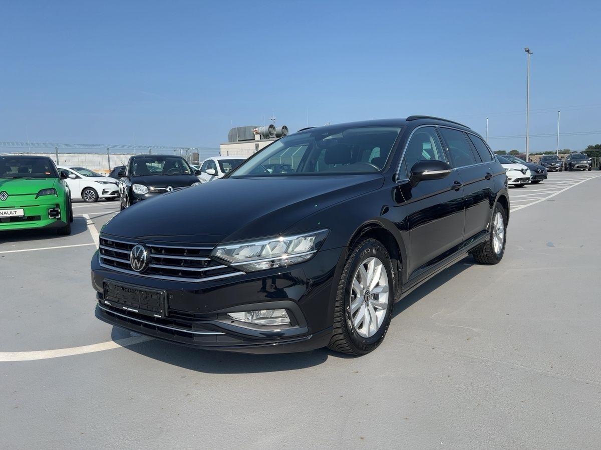 Volkswagen Passat Variant 1.5 TSI Business DSG Navi LED Shz