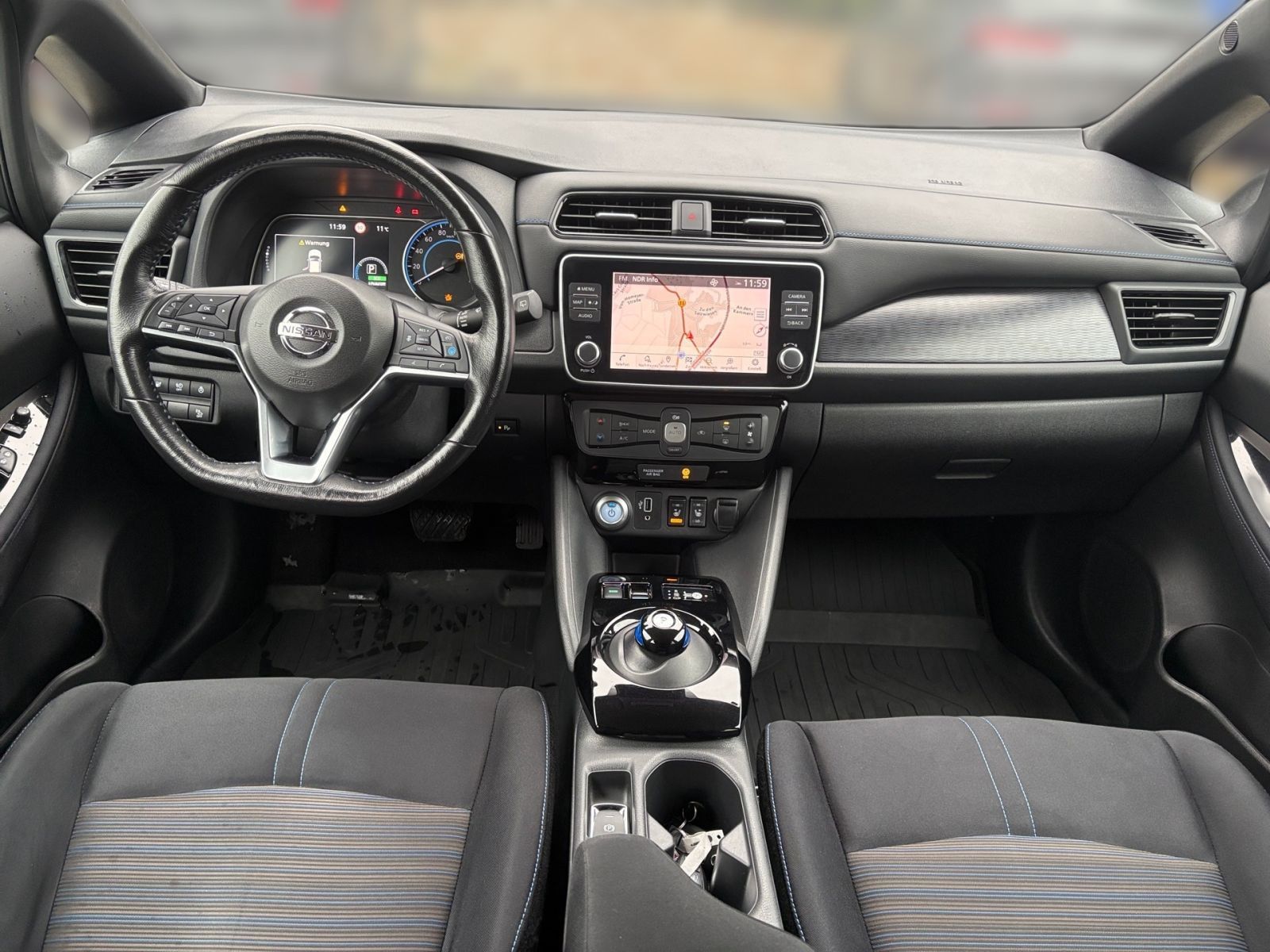 Fahrzeugabbildung Nissan Leaf N-Connecta ELEKTRO Navi