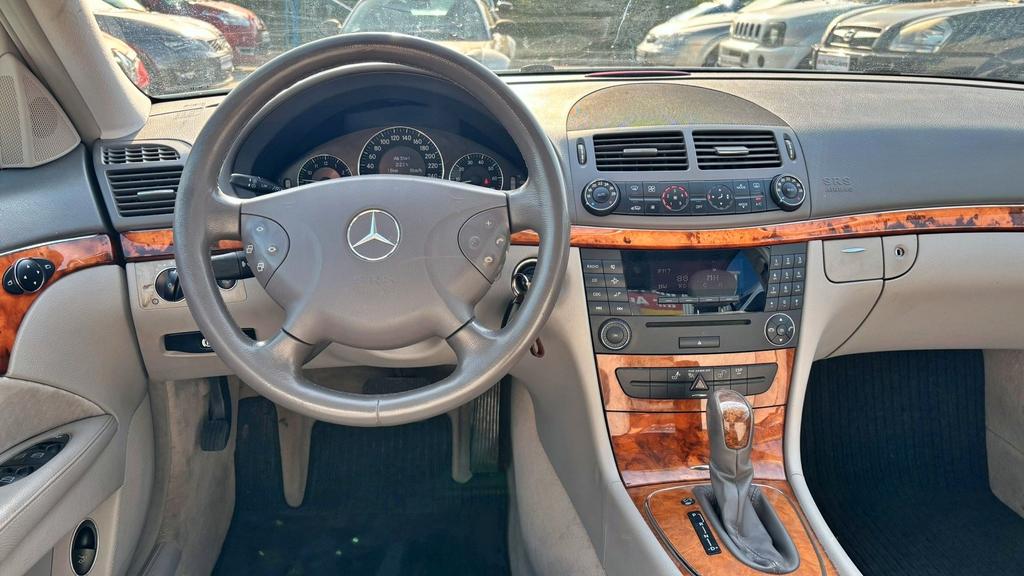 Mercedes-Benz E 280