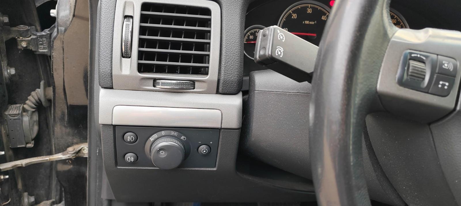 Opel Vectra 2005 — photo 6