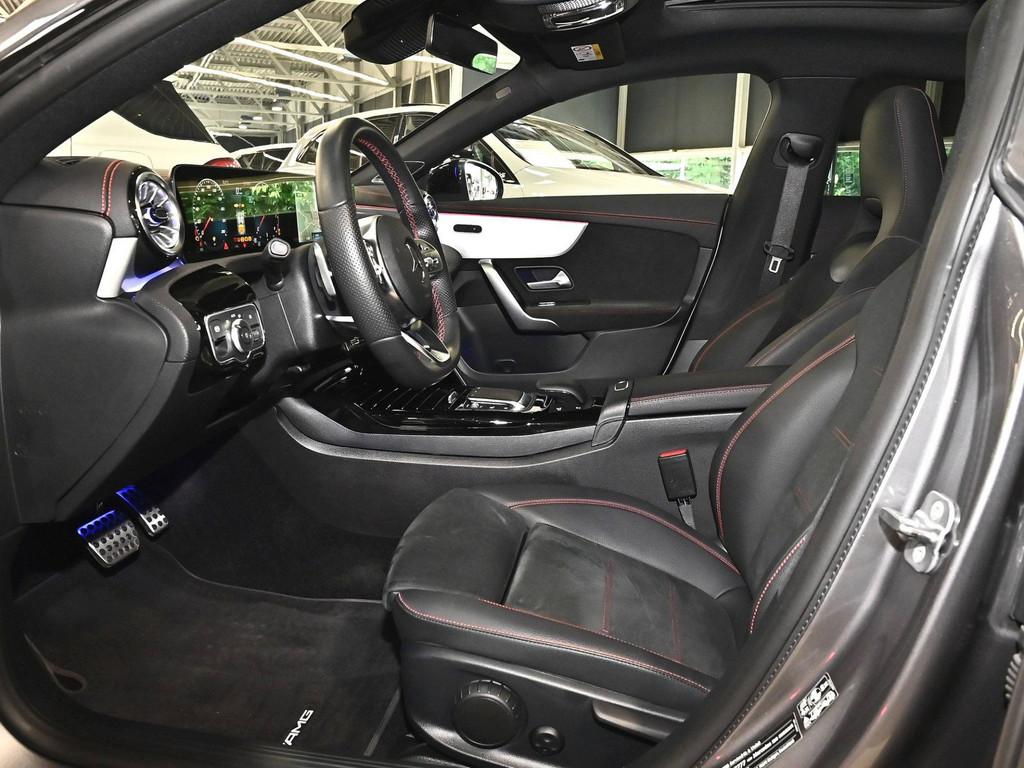 Mercedes-Benz CLA 35 AMG SB 4M NIGHT PANO MULTIB. LED NAVI SHZ