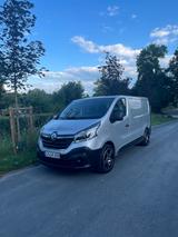 Renault Trafic - silberne Renault Trafic