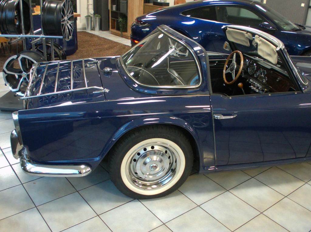 Triumph TR4