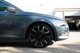 Skoda SUPERB COMBI STYLE 2.0TDI 4X4 DSG PANORAMADACH - Skoda Superb mit Diesel-Antrieb: Allradantrieb, Kombi, 2.0