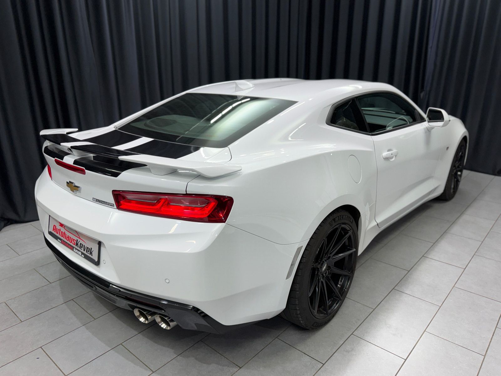 Fahrzeugabbildung Chevrolet Camaro Coupé V8|SCHALTER|RECARO|DEUTSCHES FZG|