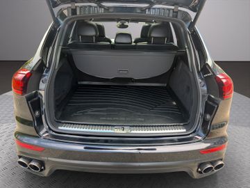 Porsche Cayenne - 11