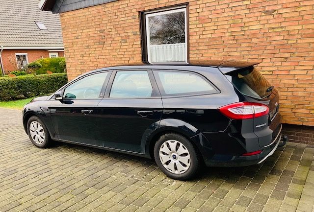 Ford Mondeo 1,6 EcoBoost Champions Edition Turnie...