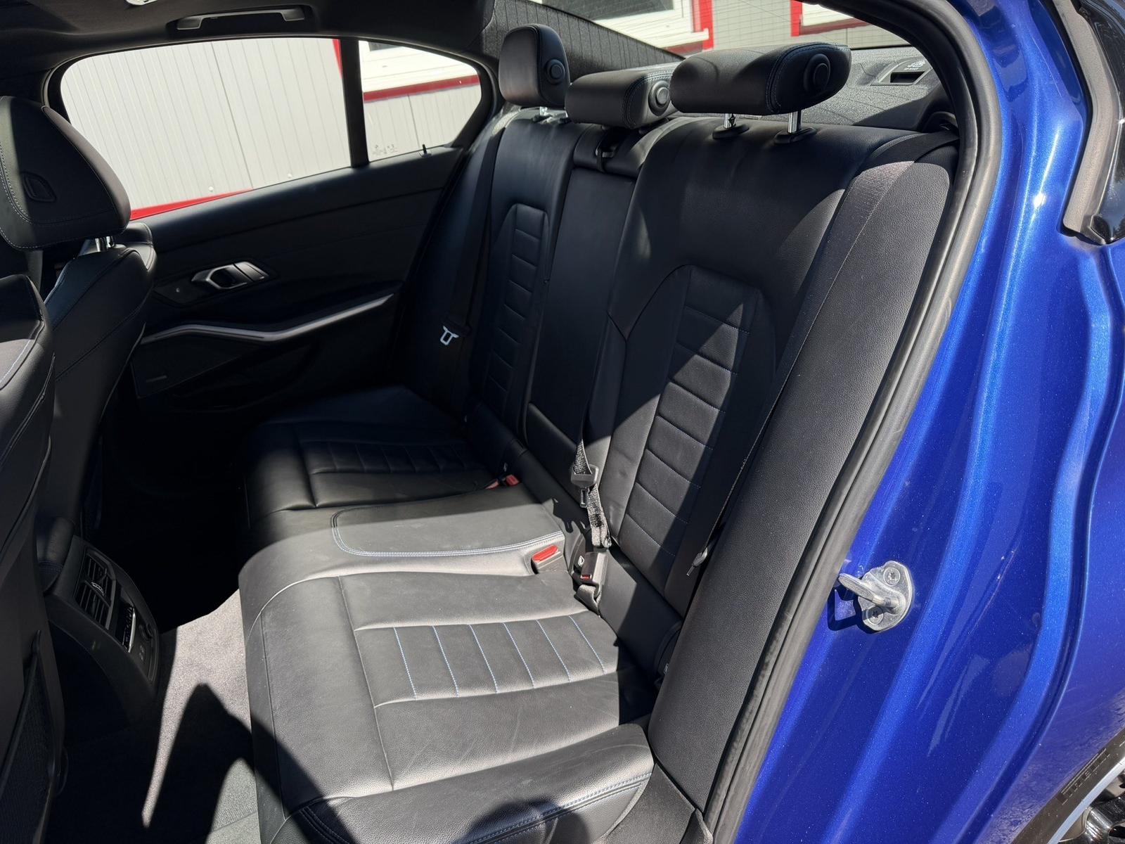 BMW 330i M Sport HeadUp LiveCockp Prof ACC HarmanKar
