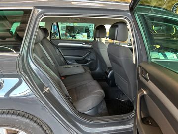 MYAUTOCENTER – Gebraucht- und Jahreswagen mit Werkstattservice in Pfaffenhofen Volkswagen Passat Variant Comfortline *4Motion*Kamera*AHK*