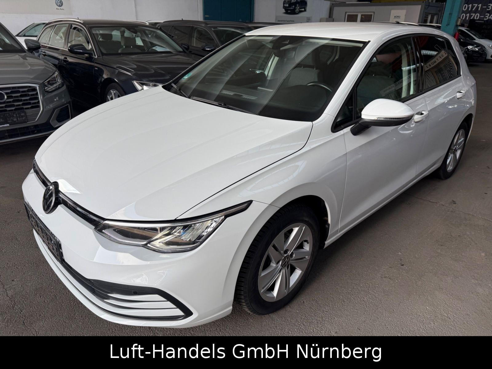 Volkswagen Golf VIII Limousine Life eTSI DSG LED Virtual