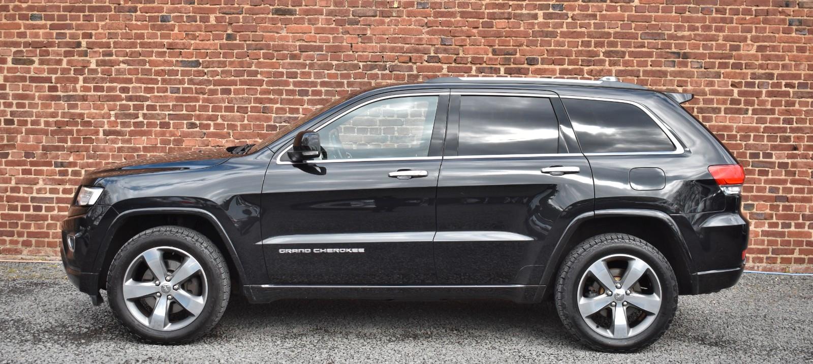 Jeep Grand Cherokee 3.0 CRD Overland | 250 ch | BVA | Toit panoramique | Sièges ventilés | Suspension pneumatique | Attelage | Cuir