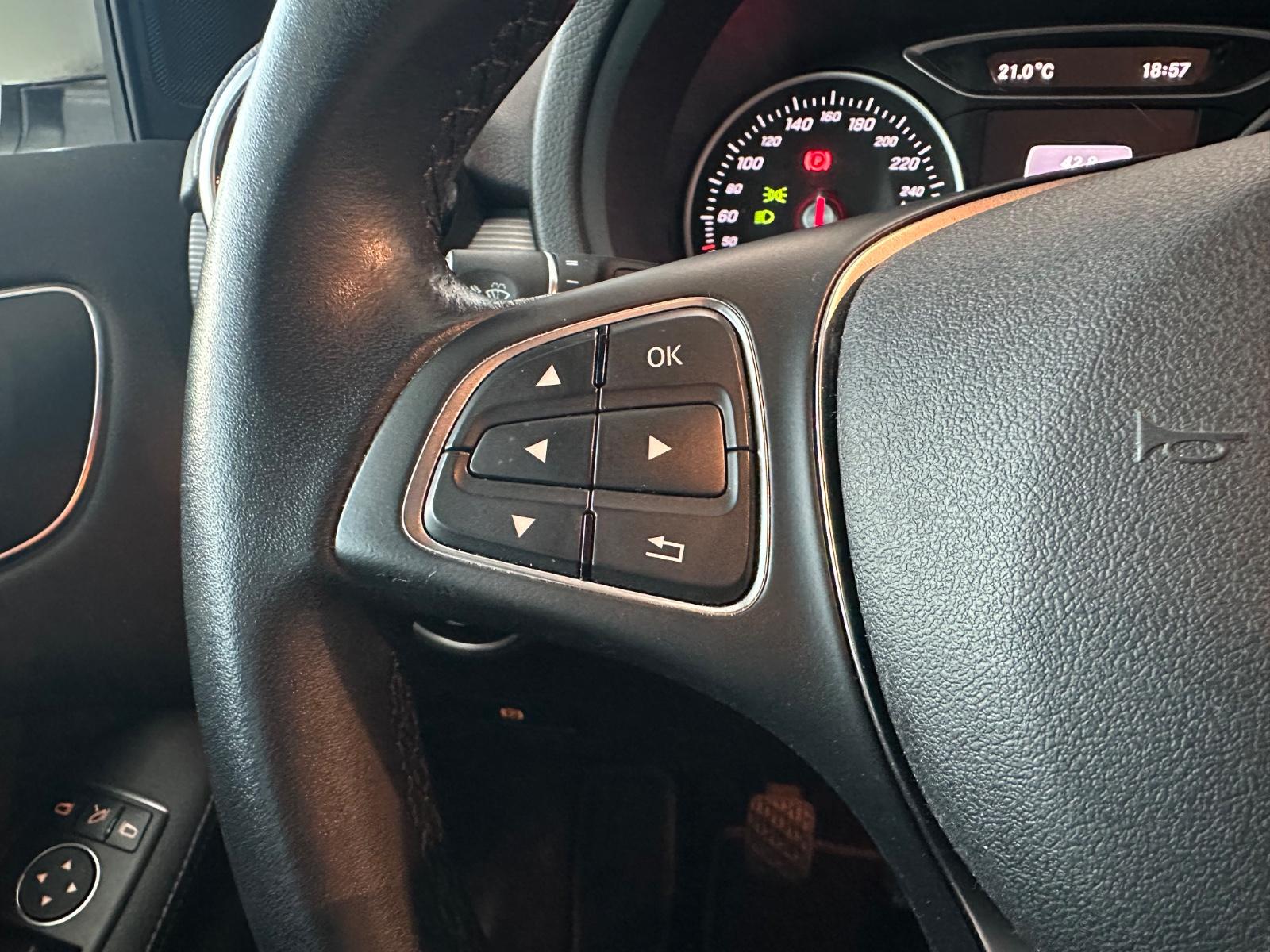 Mercedes-Benz B 180 Xenon Scheckheft Rückfahrkamera Style