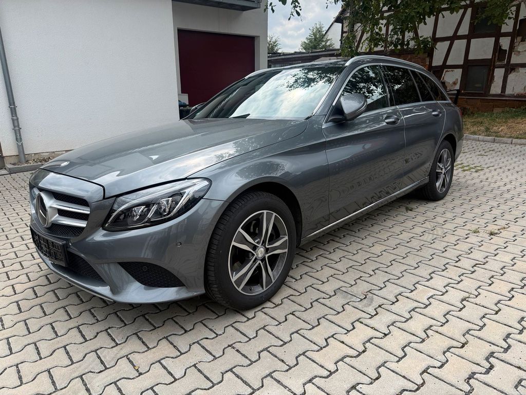 Image of Mercedes-Benz C 250