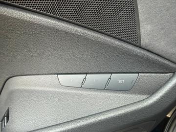 2025 AUDI Q8 E-TRON — миниатюра 16