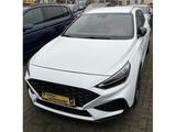 Hyundai i30 cw 1.6 CRDI N-Line Aut. *NAV*R-CAM*MEMORY* - Hyundai i30 mit Diesel-Antrieb: Kombi, Automatik, 1.6