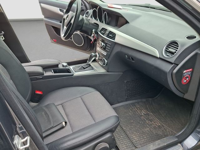 Fahrzeugabbildung Mercedes-Benz C T-Modell 180 T CGI BlueEfficiency (204.231)