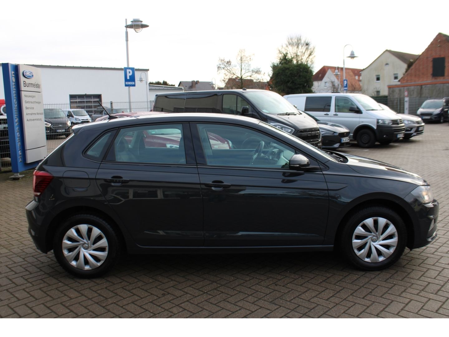 Fahrzeugabbildung Volkswagen Polo VI Comfortline Navi TWA GRA PDC Radio/CD 8