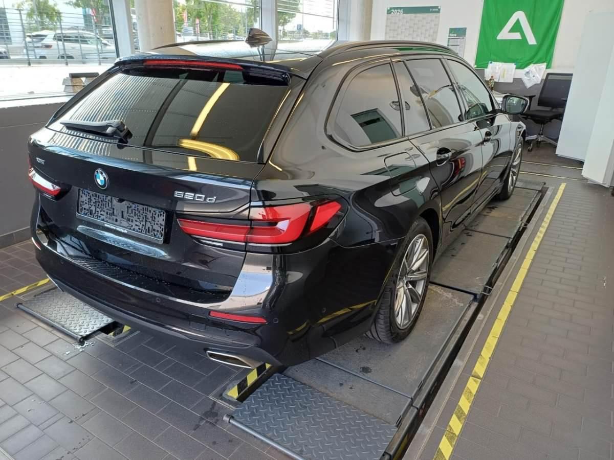 BMW 520 AHK, top Ausstattung, LED