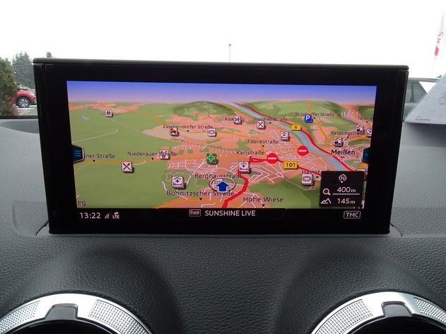 Q2 30 TFSI advanced - LED / Navi