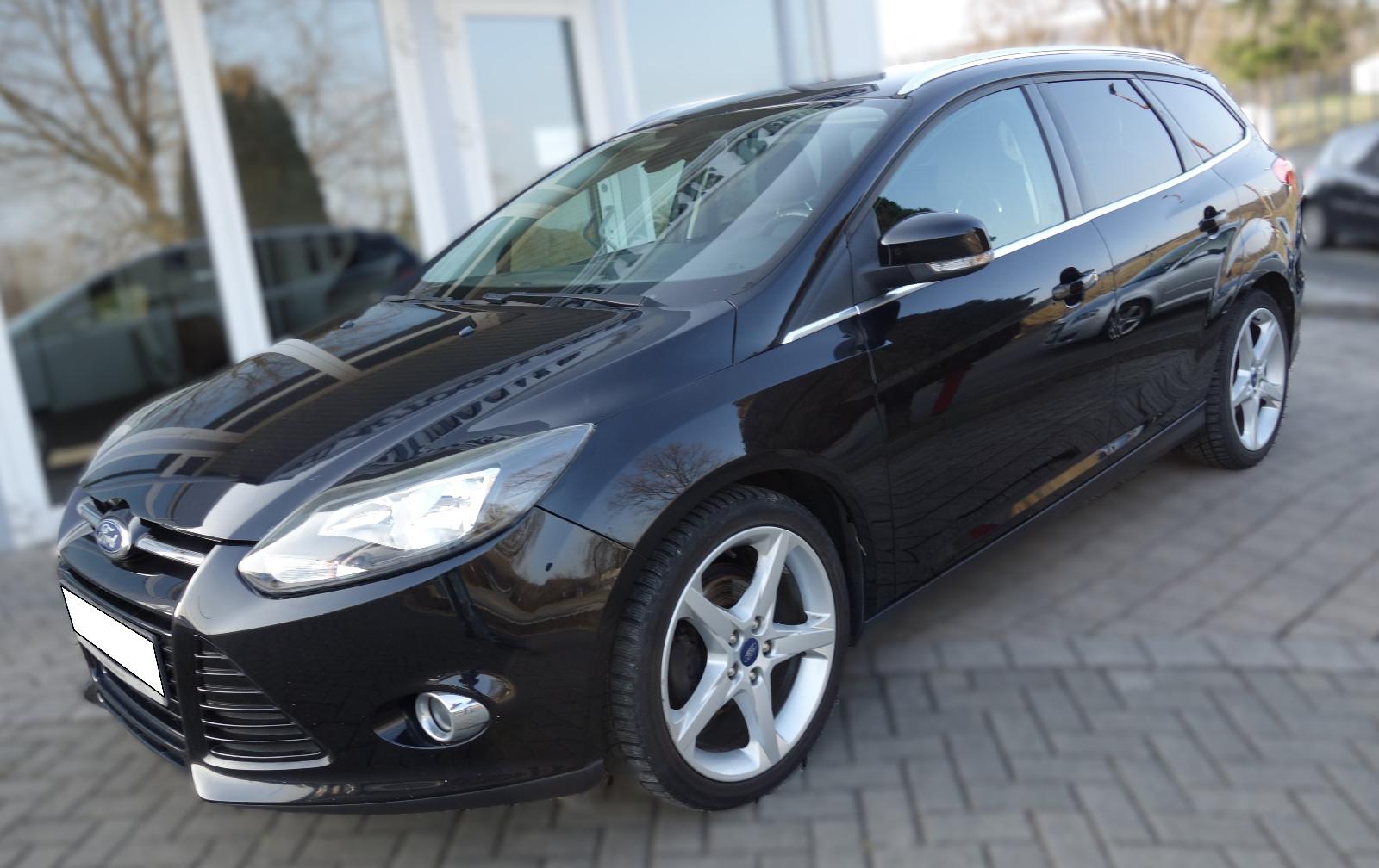 Ford Focus Turnier Titanium.Leder.Neu Zahnriemen.