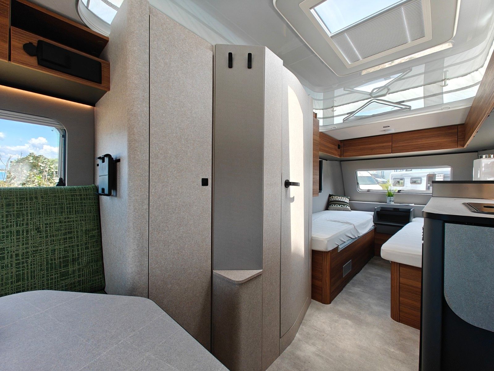 Fahrzeugabbildung HYMER / ERIBA / HYMERCAR Feeling 470 2026