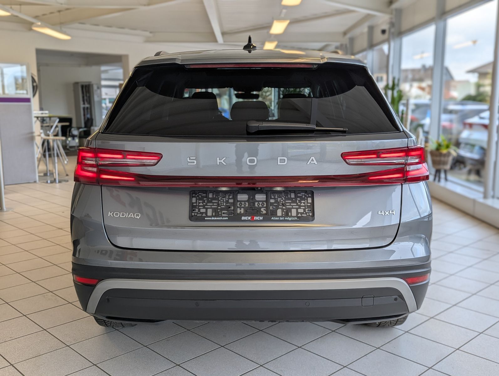 SKODA Kodiaq 2.0 4x4 Selectio Pano Matrix StHz AHK 19" - Image 6