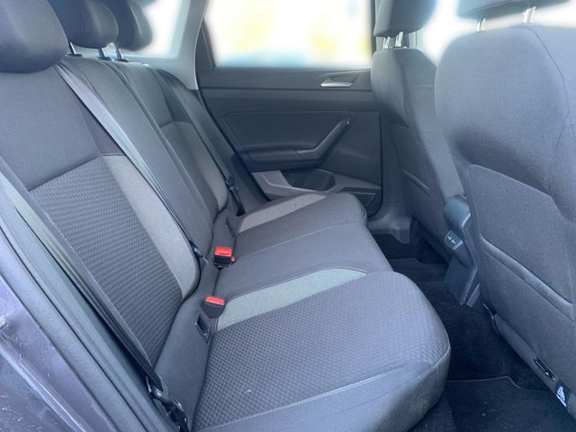 Taigo Life 1.0 TSI 70kW 5-Gang PDC vo. & hi. DAB