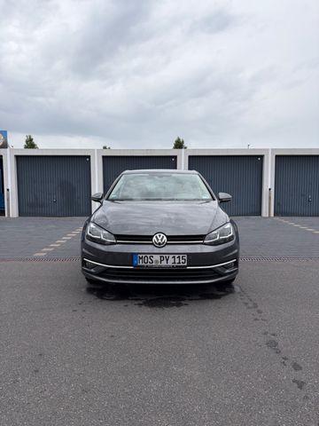 VW Golf