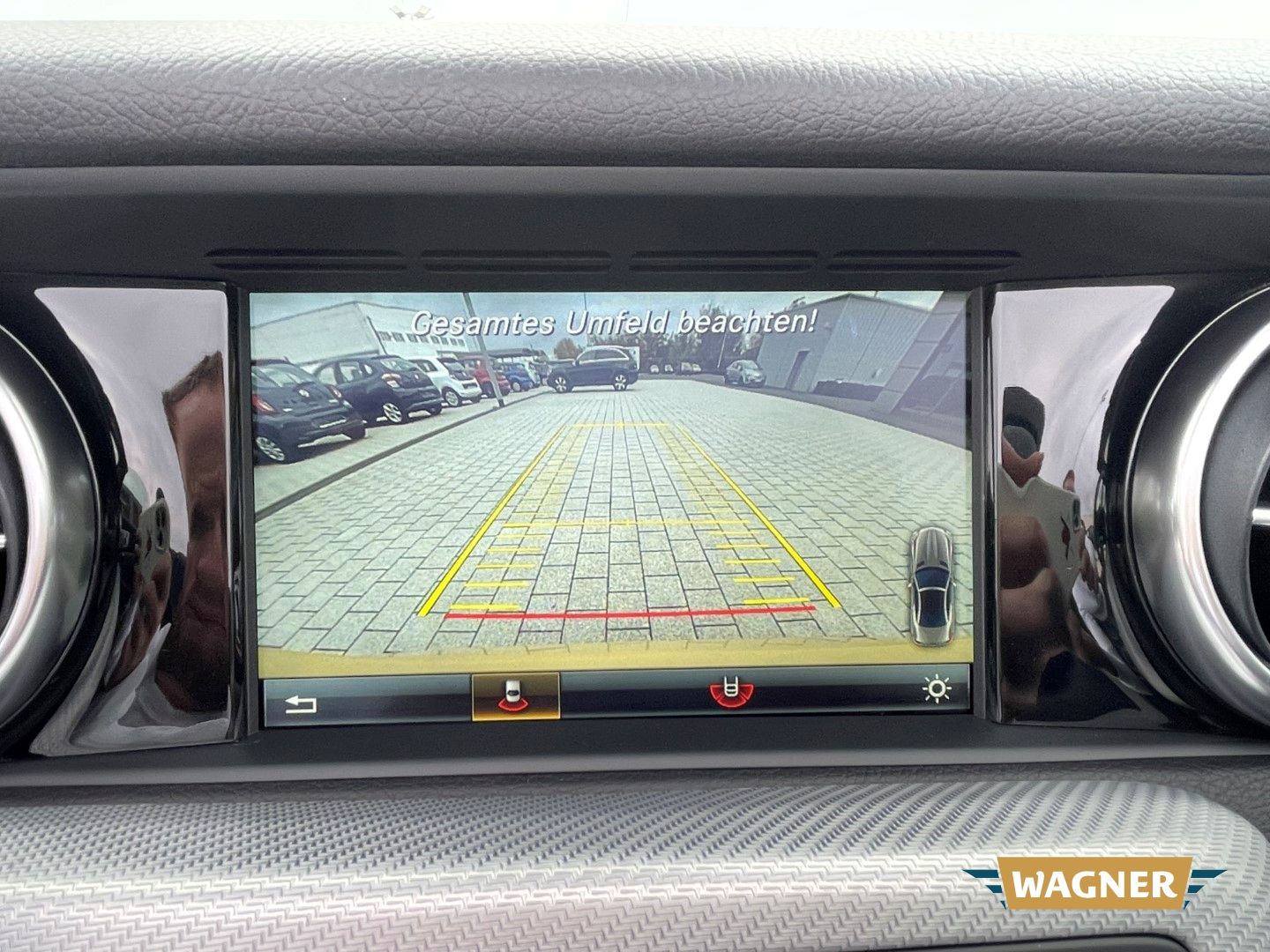 Fahrzeugabbildung Mercedes-Benz SLC 43 AMG FinalEdition  Harman Kardon Sportsitz