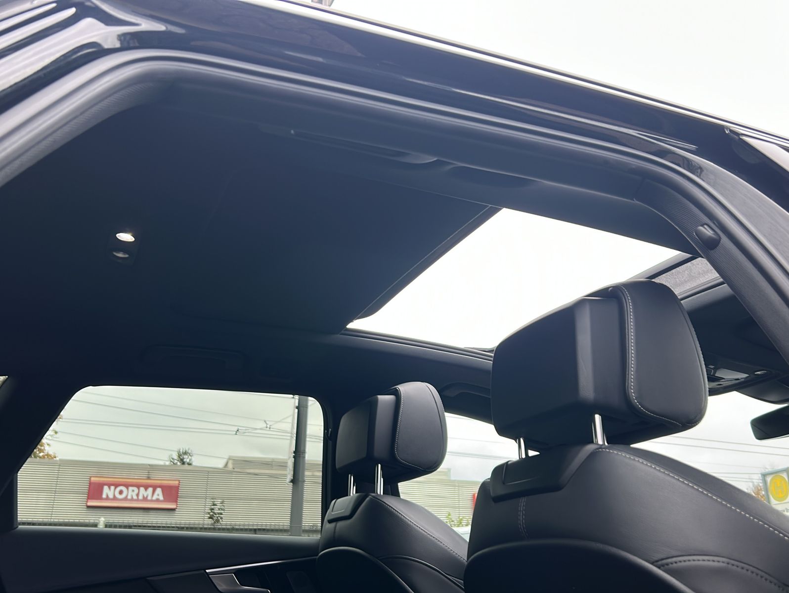 Fahrzeugabbildung Audi A4 35 Avant TDI S-Line