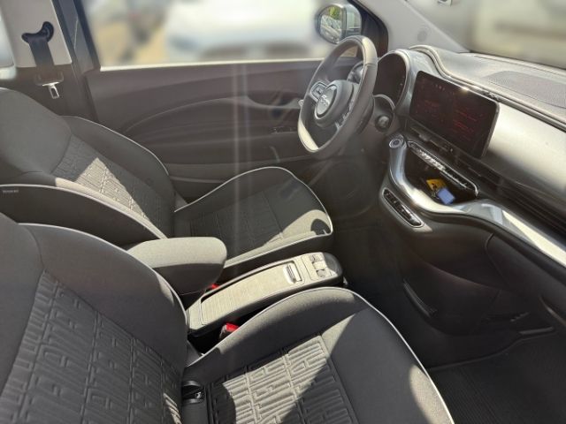 Fahrzeugabbildung Fiat 500 e Basis +NAVI+KLIMA+RFK+SHZ+CARPLAY+PDC+DAB+