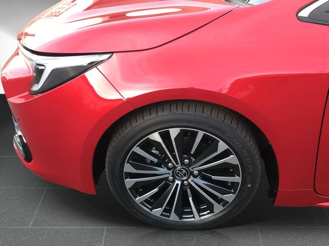 Toyota Corolla 1.8 Hybrid Team D *2xPDC*Bi-LED*SHZ*NAVI
