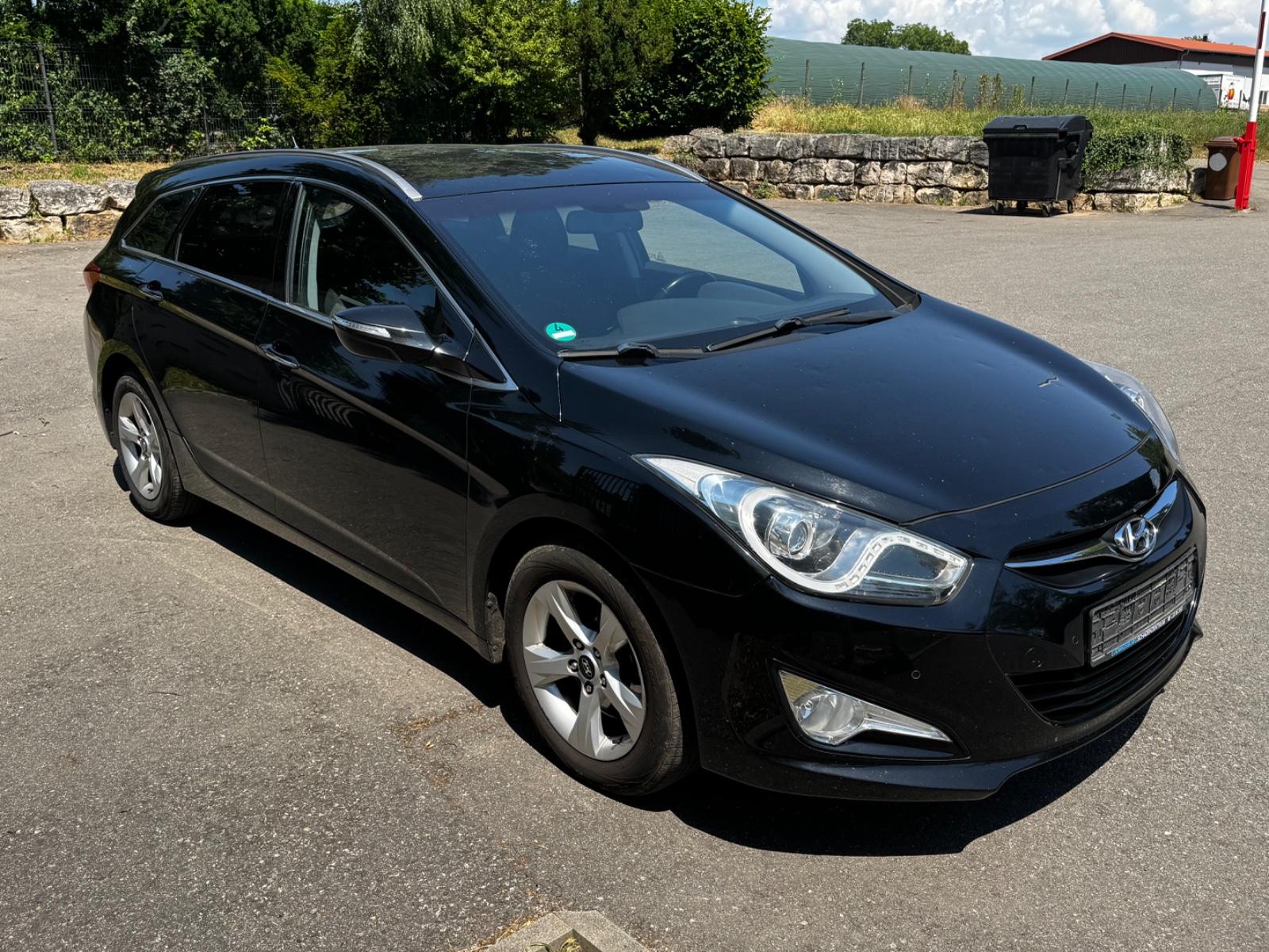 Hyundai i40 2013 — photo 15