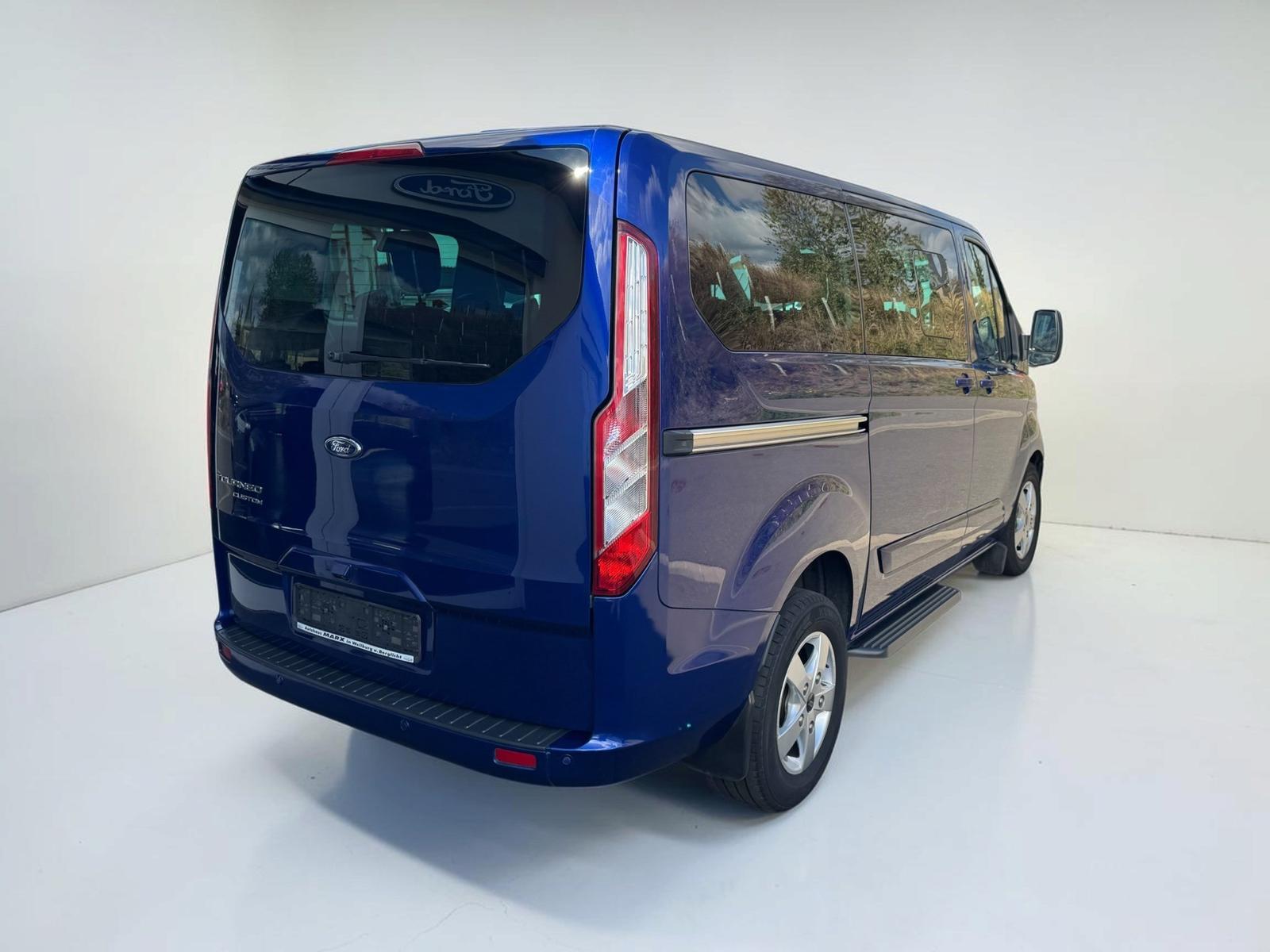 Ford Tourneo Custom Titanium L1