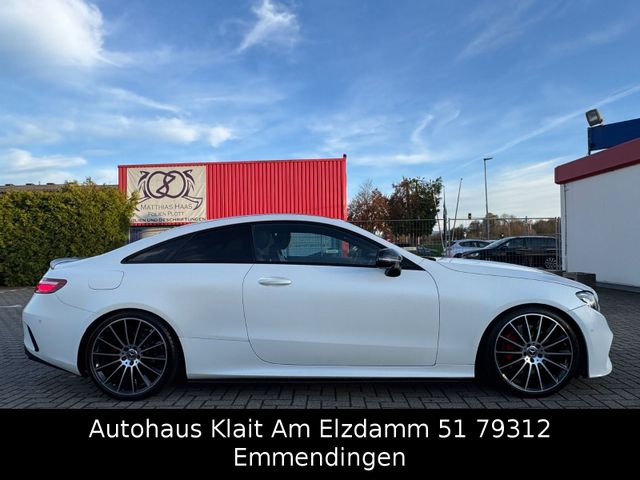 Fahrzeugabbildung Mercedes-Benz E 300 Coupé Edition 1 Kaschmir Weiß Sonderlack