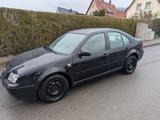 Volkswagen Bora 1.6 Comfortline Comfortline - Volkswagen Bora Comfortline mit Benzin-Antrieb