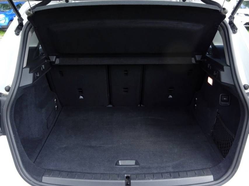 Fahrzeugabbildung BMW 218d 2 Active Tourer 218d Sport Line AHK