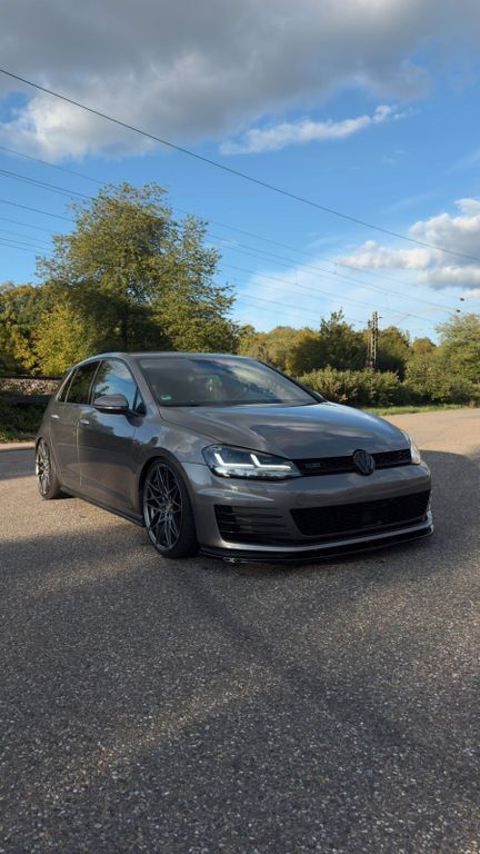 Image of Volkswagen Golf