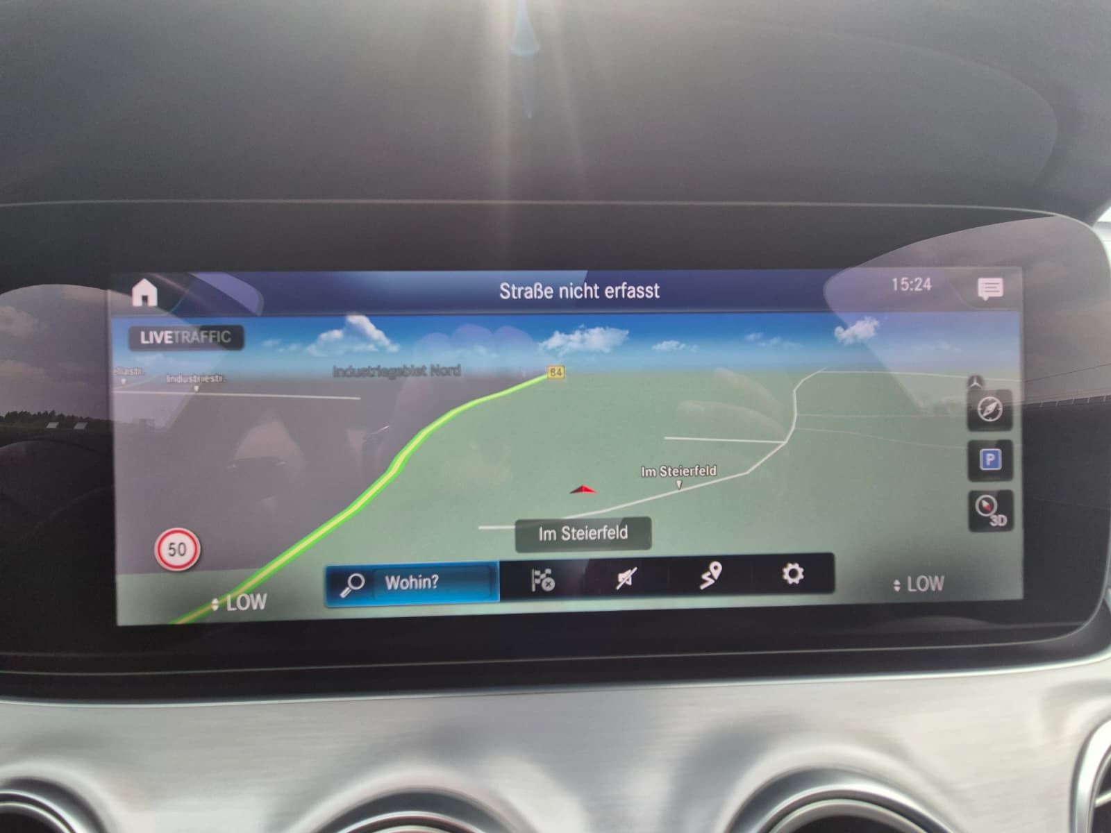 Fahrzeugabbildung Mercedes-Benz E 220 d Avantgarde AHK*DIST*LED*SHZ*Kam*Ambiente