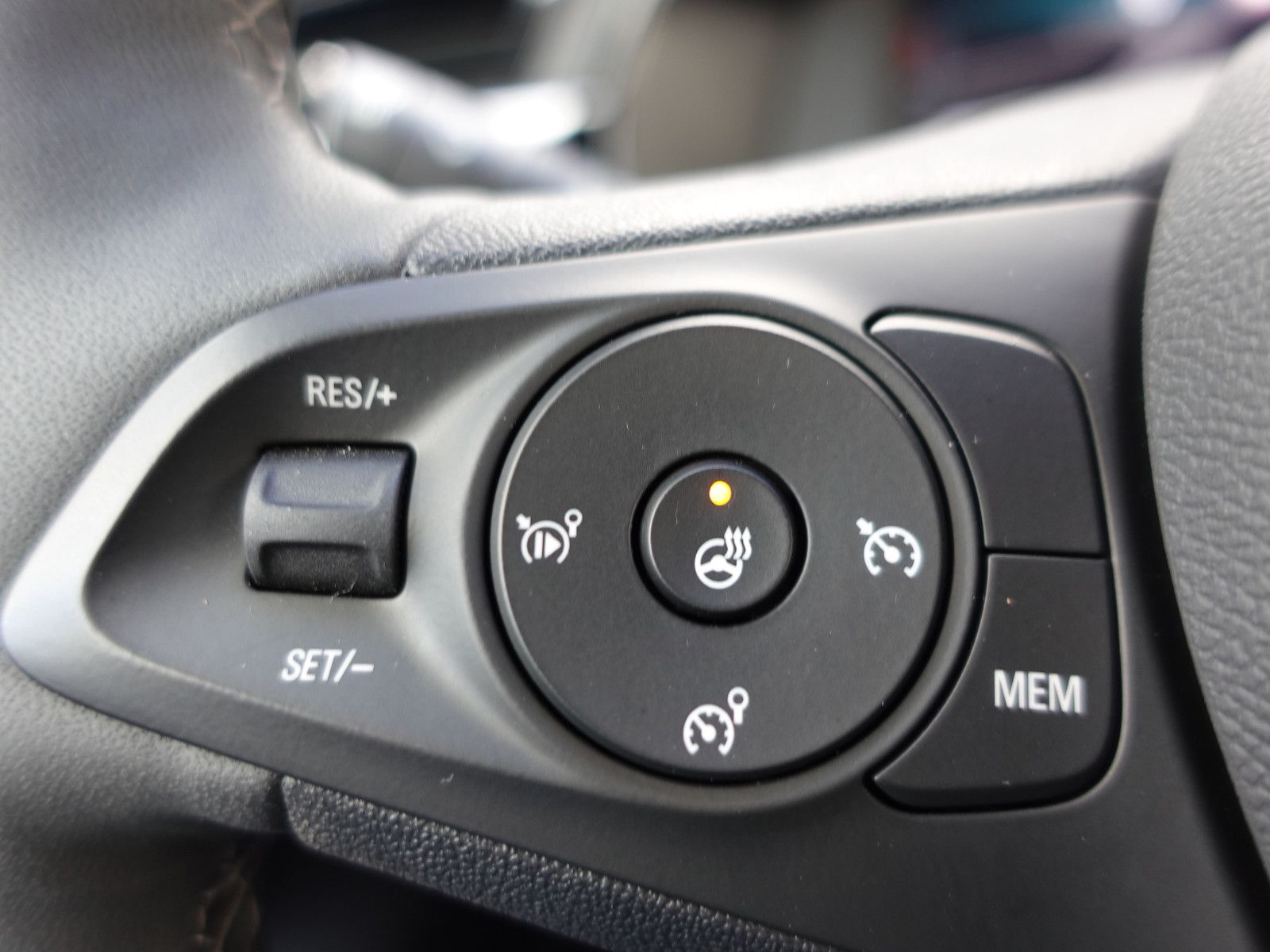 Fahrzeugabbildung Opel Corsa GS 1.2T,Navi,Kamera,Sitzhzg,Allwetter,LED