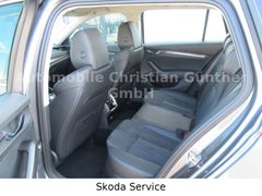 SKODA Octavia Combi Scout 2.0TSI 140KW DSG 4x4 SKODA Octavia Combi Scout 2.0TSI 140KW DSG 4x4