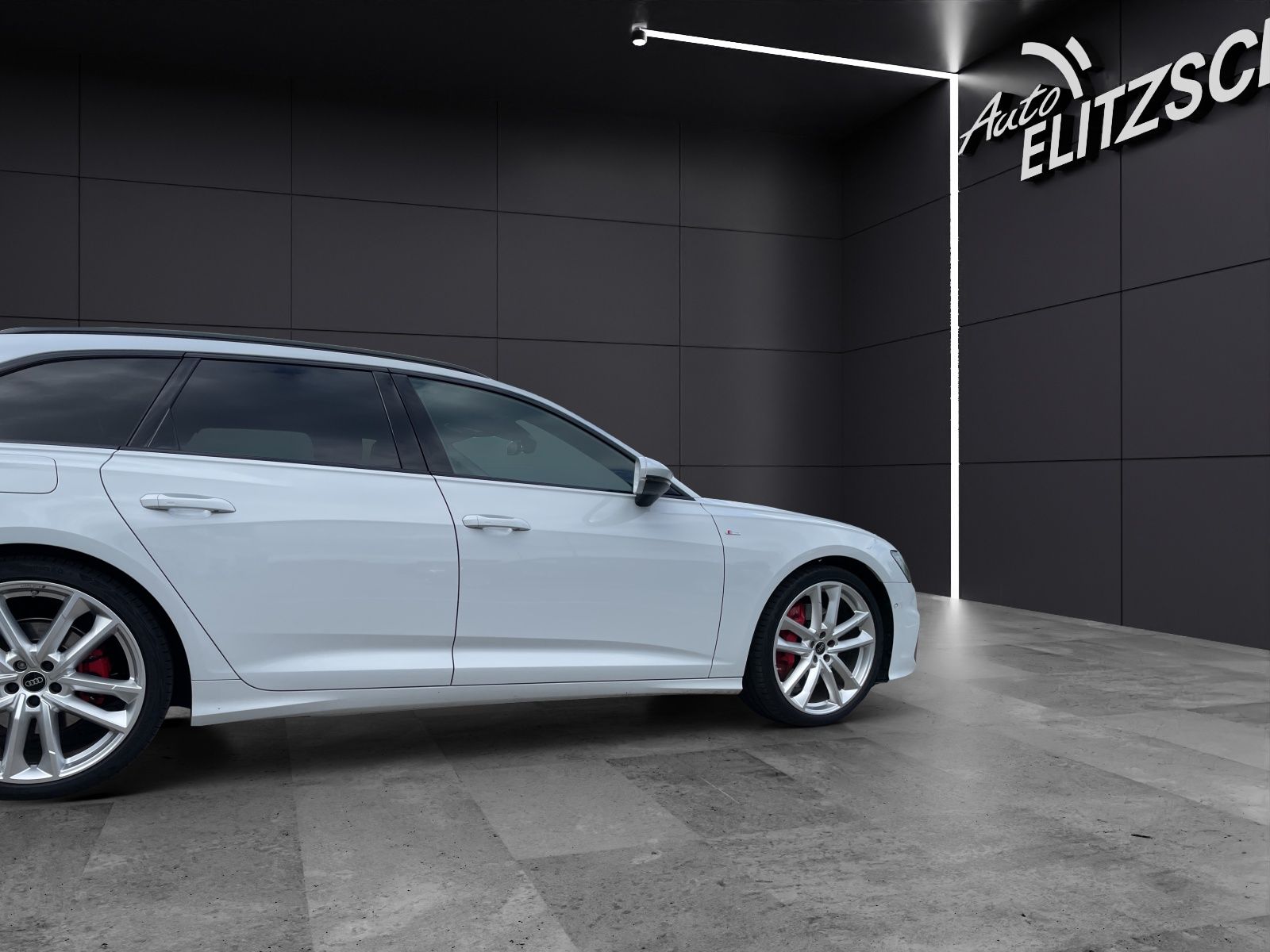 Fahrzeugabbildung Audi A6 Avant TFSI e quattro S line Matrix Navi SHZ