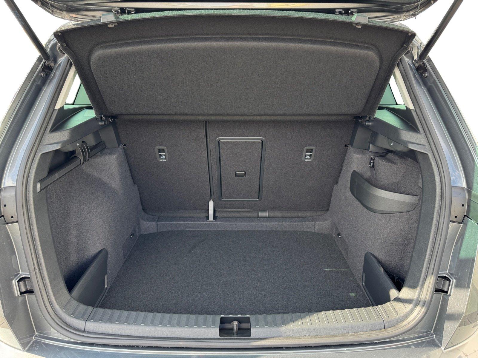 Skoda Karoq Selection TSI DSG|AHK|NAVI|ACC|5J GARANTIE