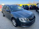 Skoda Octavia 2.0 TDI, Combi, Laurin & Klement, 1-Hand - Skoda Octavia: Laurin Klement