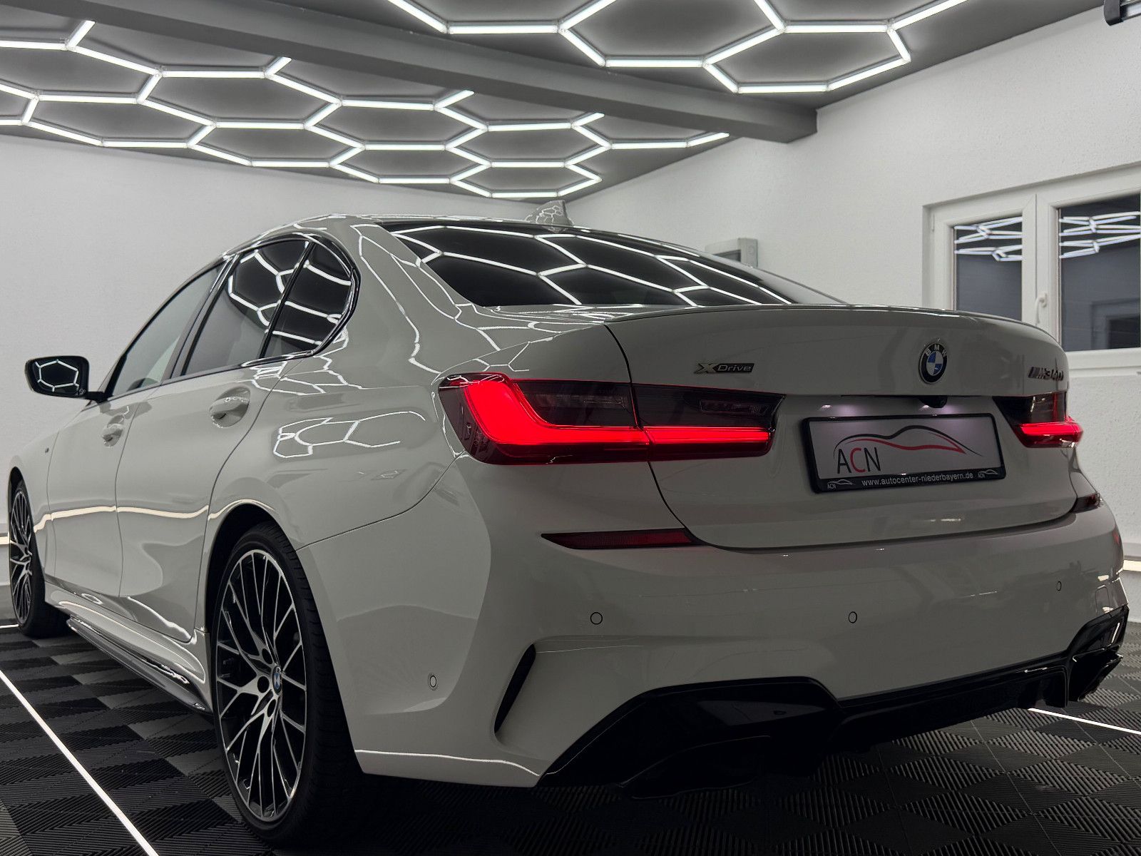 Fahrzeugabbildung BMW M340 i xDrive Lim./KAMERA/HuD/LASER/ACC/DE FZG