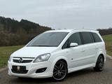 Opel Zafira B "110 Jahre"/OPCL/Xenon/Garantie/7Sitzer - Opel Zafira Opc mit Benzin-Antrieb