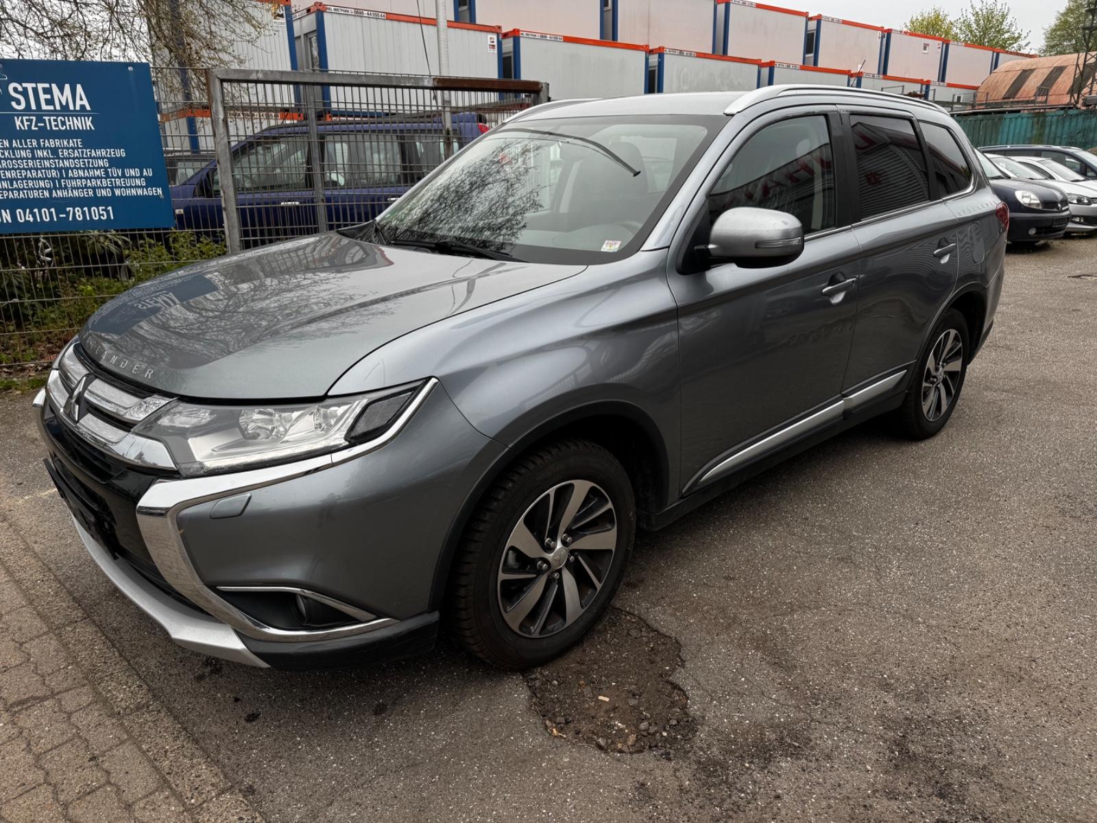 Mitsubishi Outlander 2.2 DI-D 4WD Automatik NAVI KAMERA