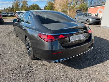 Mercedes E 220 - 2