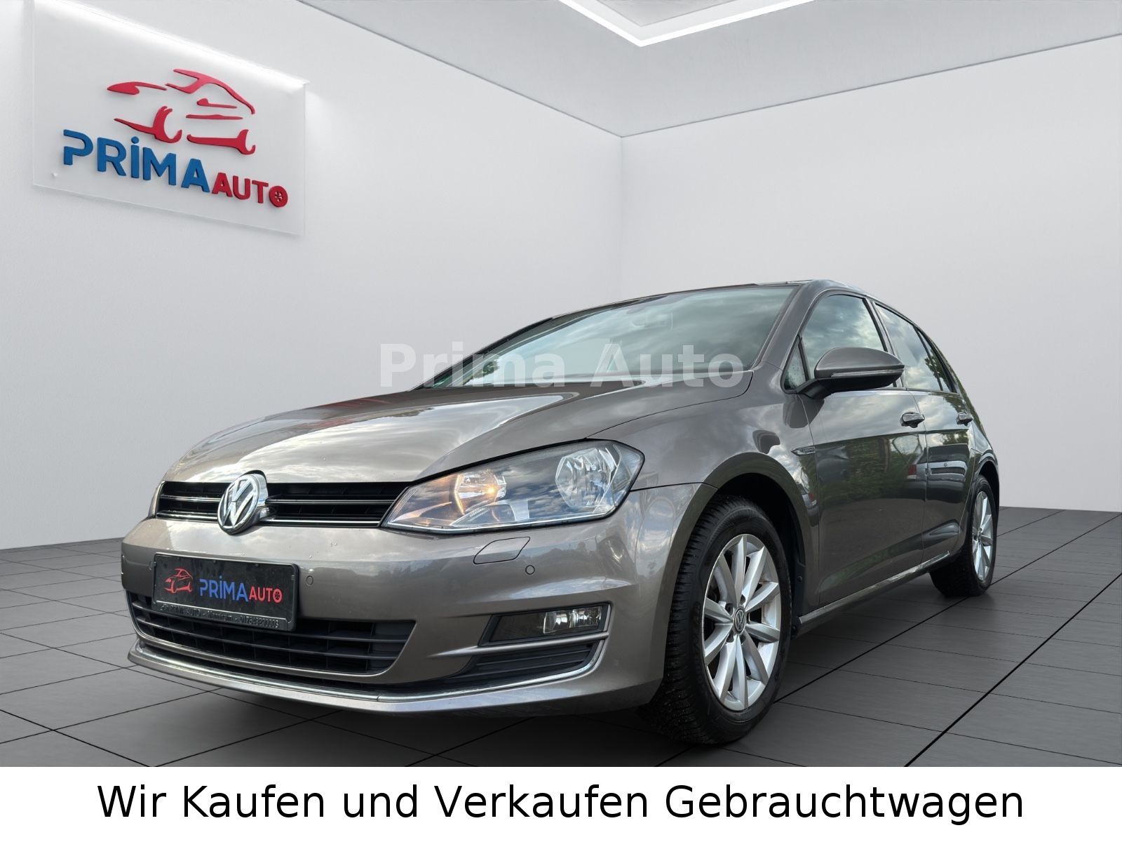 Volkswagen Golf - 1